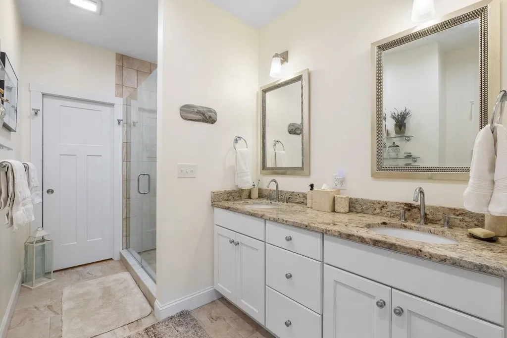 13 Green Road Newmarket NH 03857