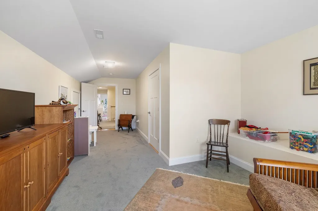 13 Green Road Newmarket NH 03857