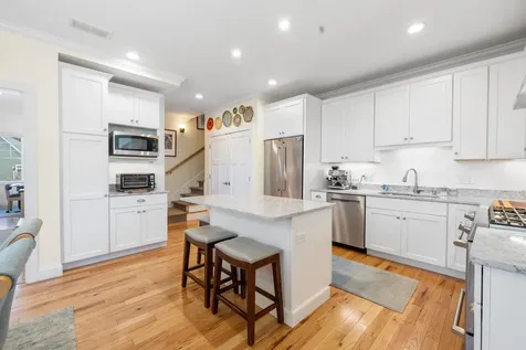 13 Green Road Newmarket NH 03857