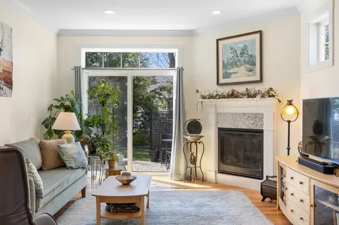 13 Green Road Newmarket NH 03857