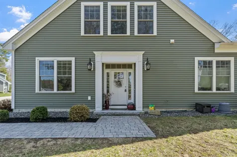 13 Green Road Newmarket NH 03857