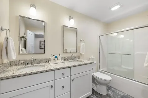 13 Green Road Newmarket NH 03857