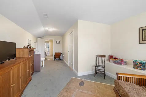 13 Green Road Newmarket NH 03857