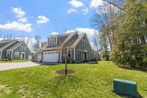 13 Green Road Newmarket NH 03857