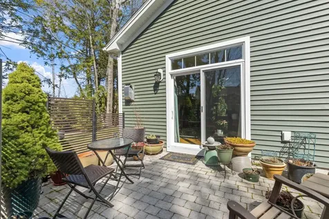 13 Green Road Newmarket NH 03857