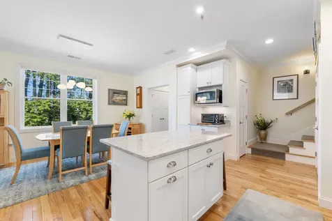 13 Green Road Newmarket NH 03857