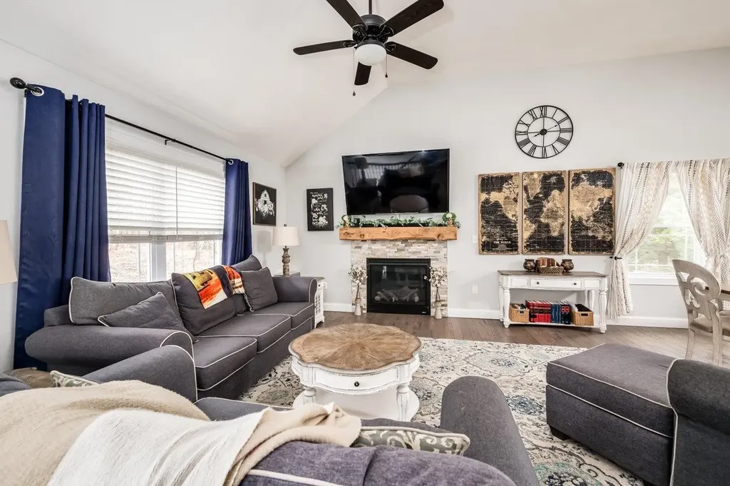 30 Longview Drive Henniker NH 03242