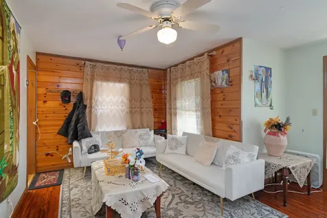 2 Wrisley Street Essex Junction VT 05452