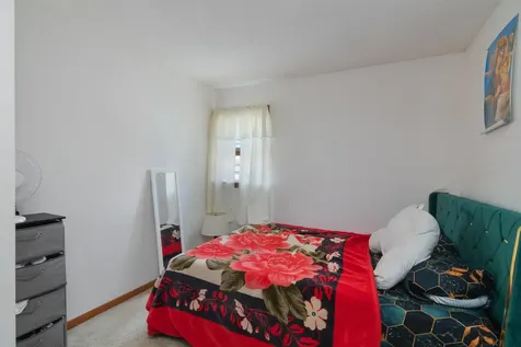 2 Wrisley Street Essex Junction VT 05452