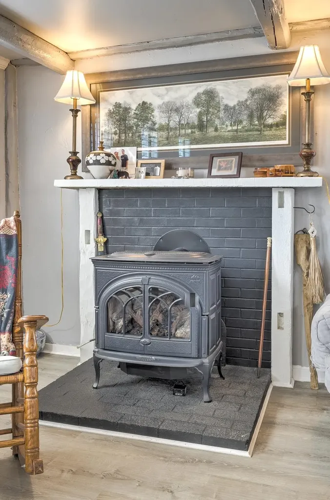 16 Old Cheshire Turnpike Walpole NH 03608