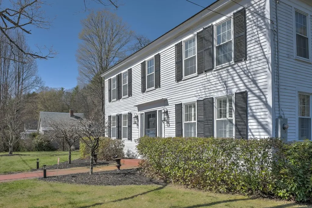 16 Old Cheshire Turnpike Walpole NH 03608