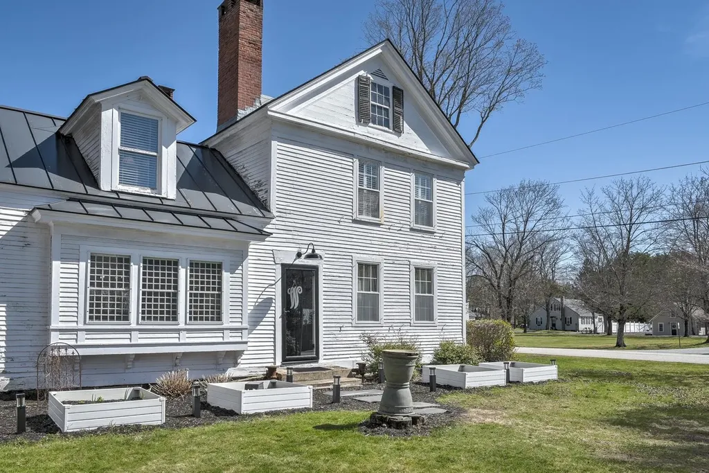16 Old Cheshire Turnpike Walpole NH 03608
