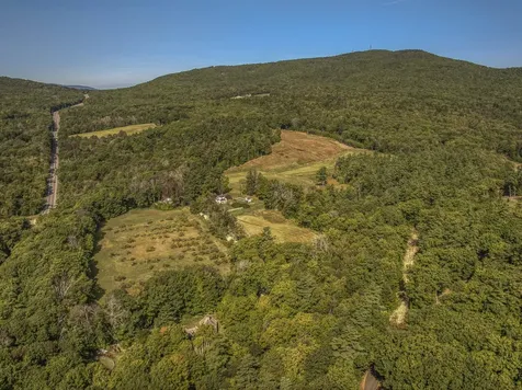 85 Old Revolutionary Road Temple NH 03084