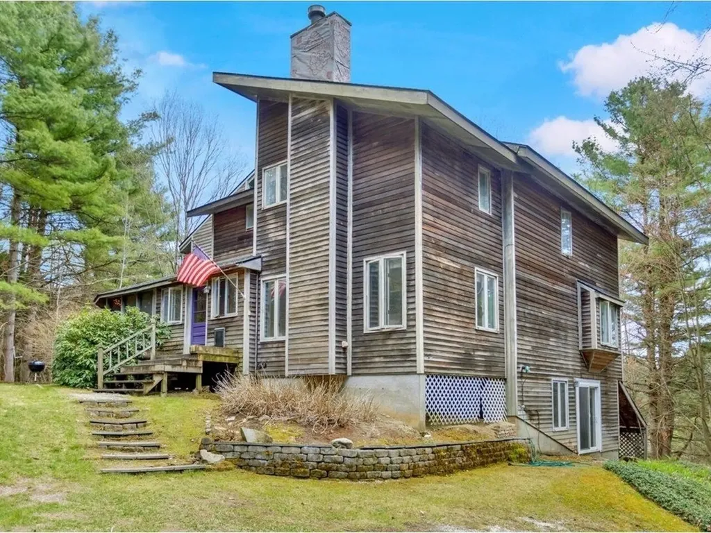 74 Magic Hill Road Hinesburg VT 05461