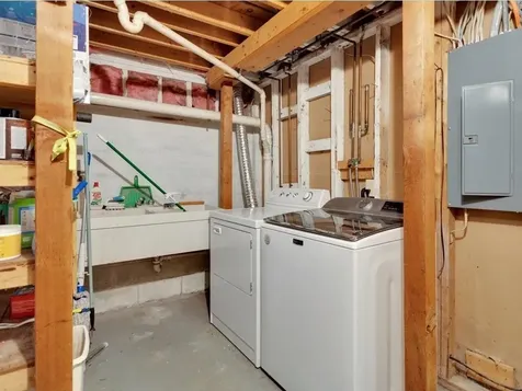 74 Magic Hill Road Hinesburg VT 05461