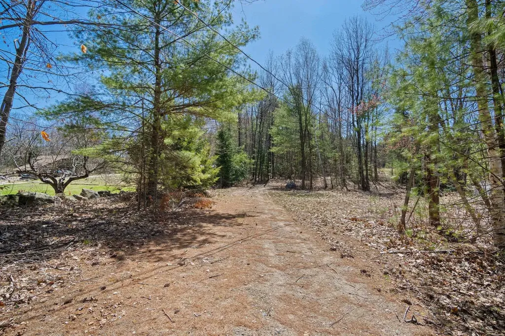 95 Stevens Road Effingham NH 03882