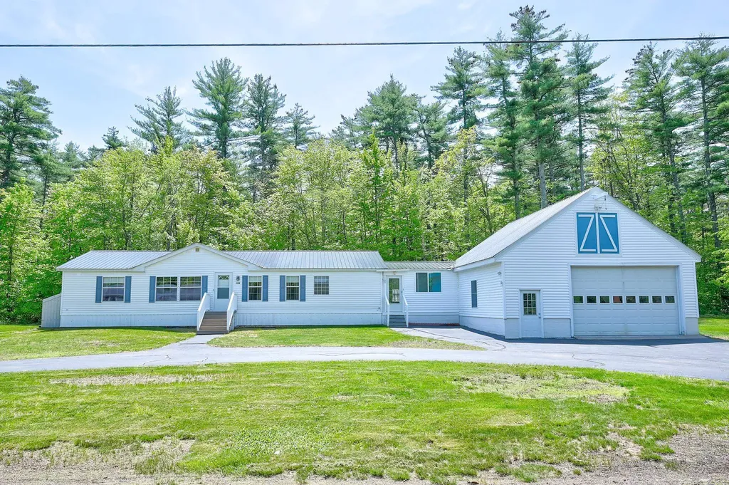 129 Sidetrack Road Conway NH 03860