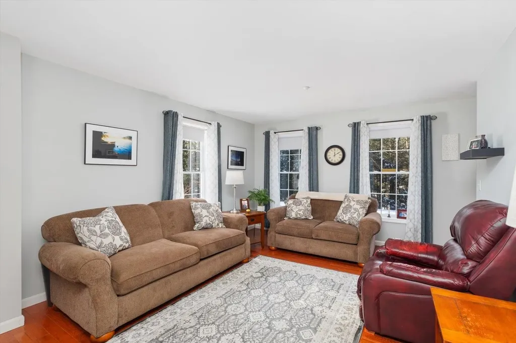 14 Snow Road Peterborough NH 03458