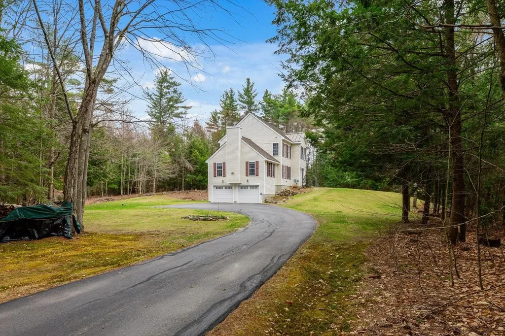 14 Snow Road Peterborough NH 03458