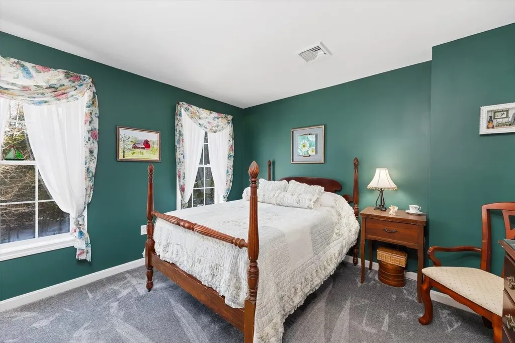 14 Snow Road Peterborough NH 03458