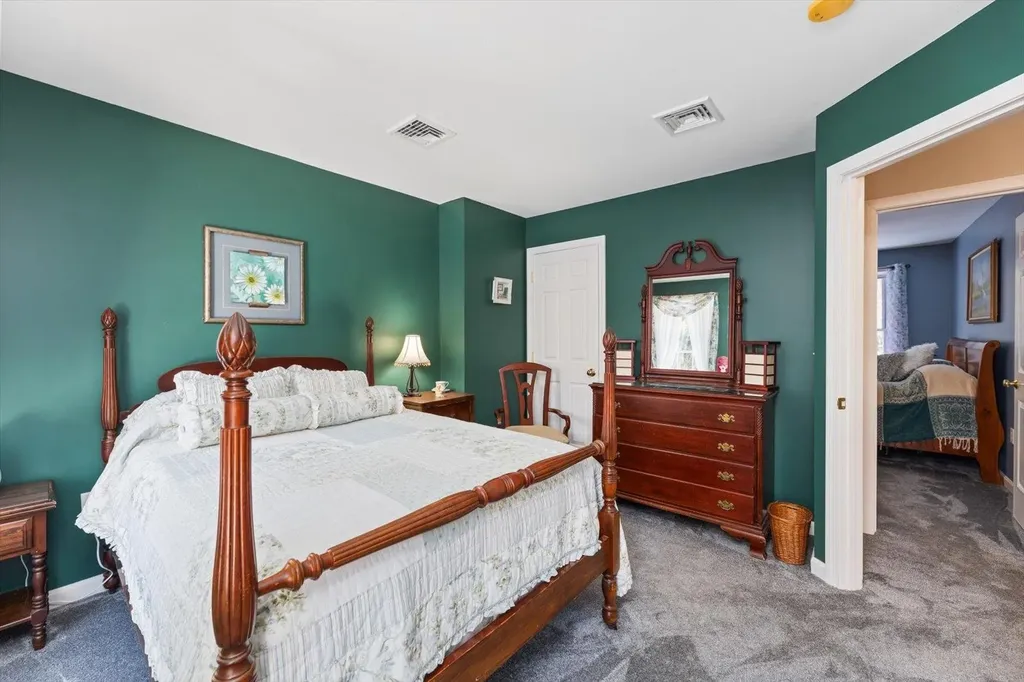 14 Snow Road Peterborough NH 03458