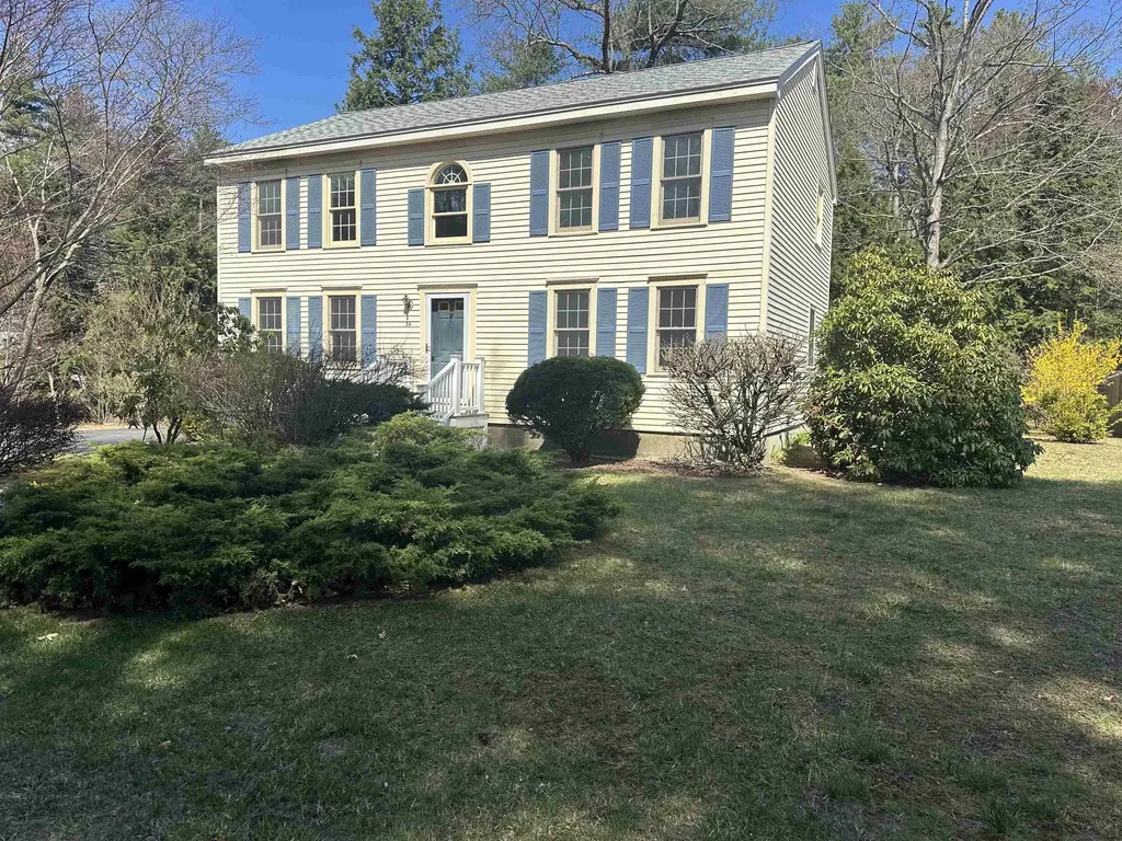 34 Robert Hall Road Manchester NH 03103