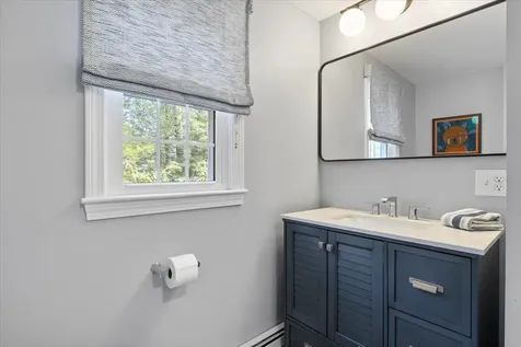 13 River Bend Circle Exeter NH 03833