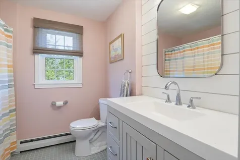 13 River Bend Circle Exeter NH 03833