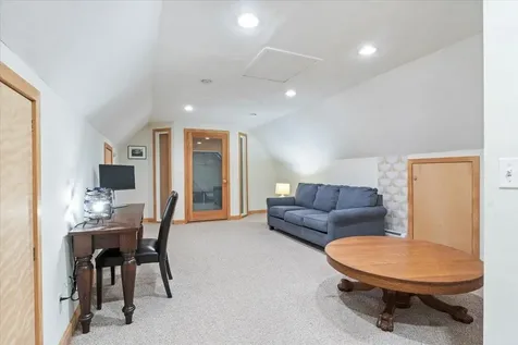 13 River Bend Circle Exeter NH 03833