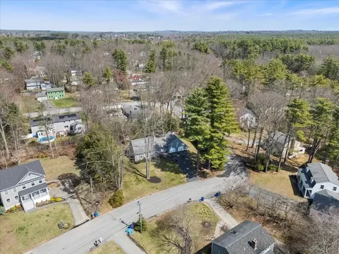 13 River Bend Circle Exeter NH 03833