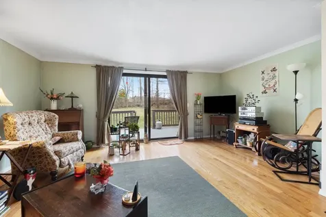 25 Moonlight Drive Newmarket NH 03857
