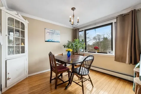 25 Moonlight Drive Newmarket NH 03857