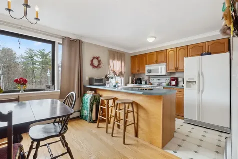 25 Moonlight Drive Newmarket NH 03857