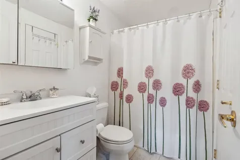 25 Moonlight Drive Newmarket NH 03857