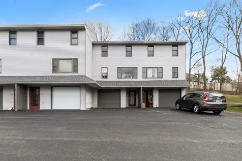 25 Moonlight Drive Newmarket NH 03857