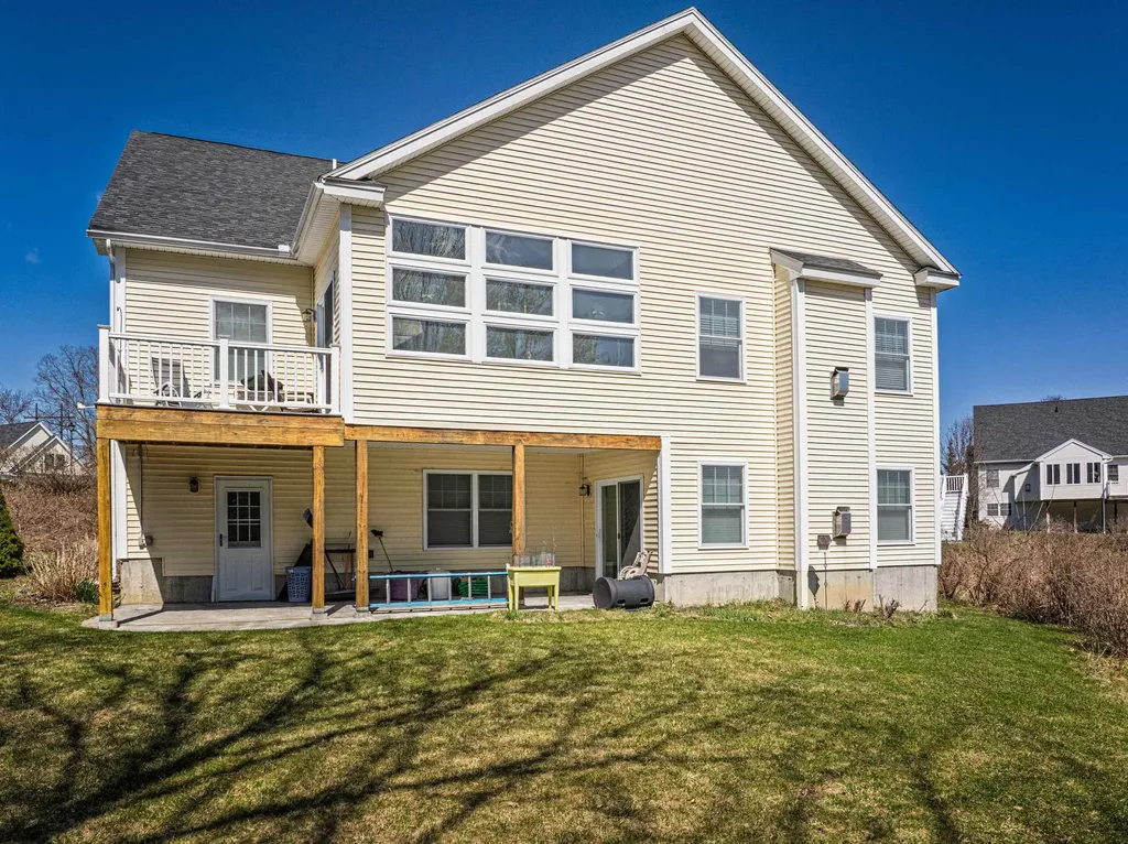 10 Sonia Drive Dover NH 03820