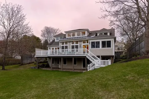 2 Mill Pond Road New Castle NH 03854