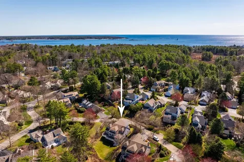 2 Mill Pond Road New Castle NH 03854