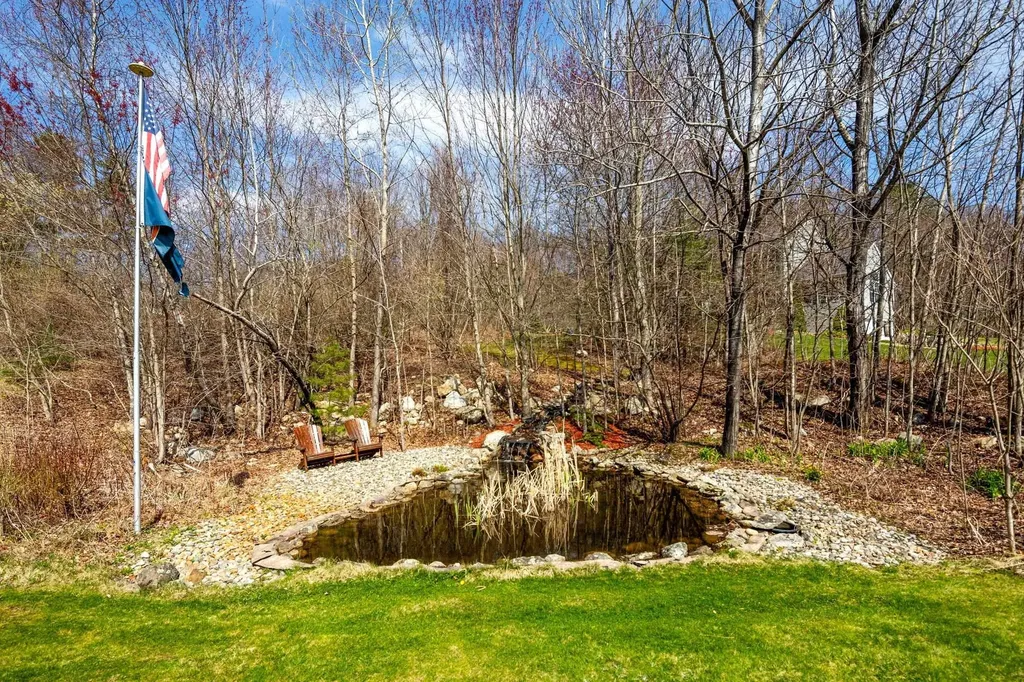 16 Creek Hill Drive Hampstead NH 03826