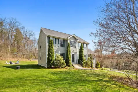 16 Creek Hill Drive Hampstead NH 03826