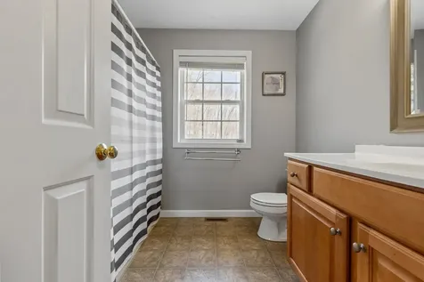 16 Creek Hill Drive Hampstead NH 03826