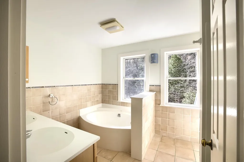 128 Patch Road Hopkinton NH 03229