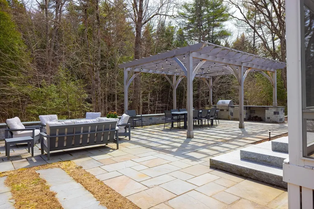 128 Patch Road Hopkinton NH 03229