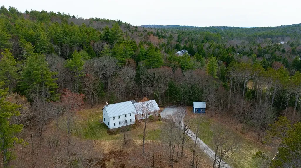 128 Patch Road Hopkinton NH 03229