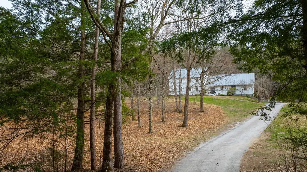 128 Patch Road Hopkinton NH 03229