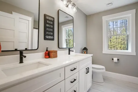 101 Crowley Road Chester NH 03036
