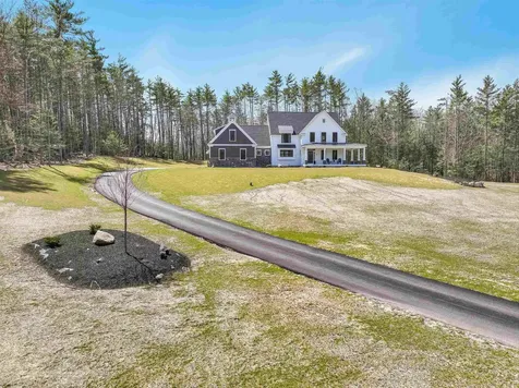 101 Crowley Road Chester NH 03036