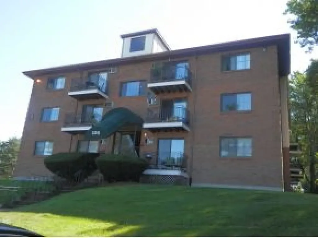 134 Mammoth Road Hooksett NH 03106