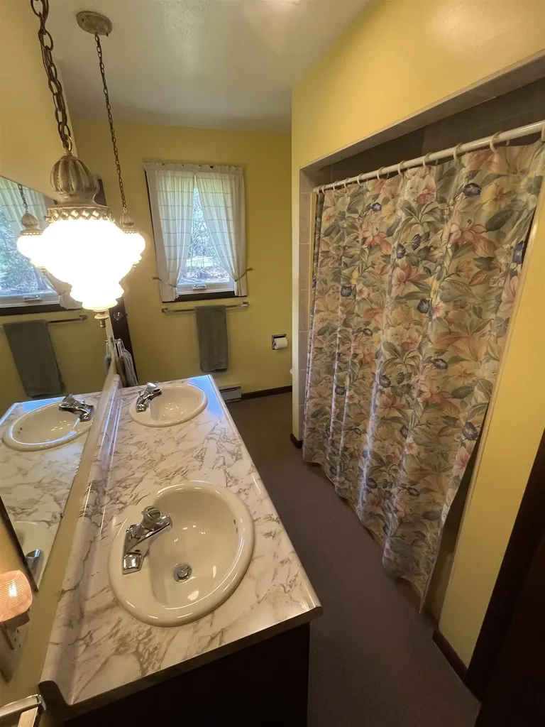 118 Country Club East Drive South Burlington VT 05403