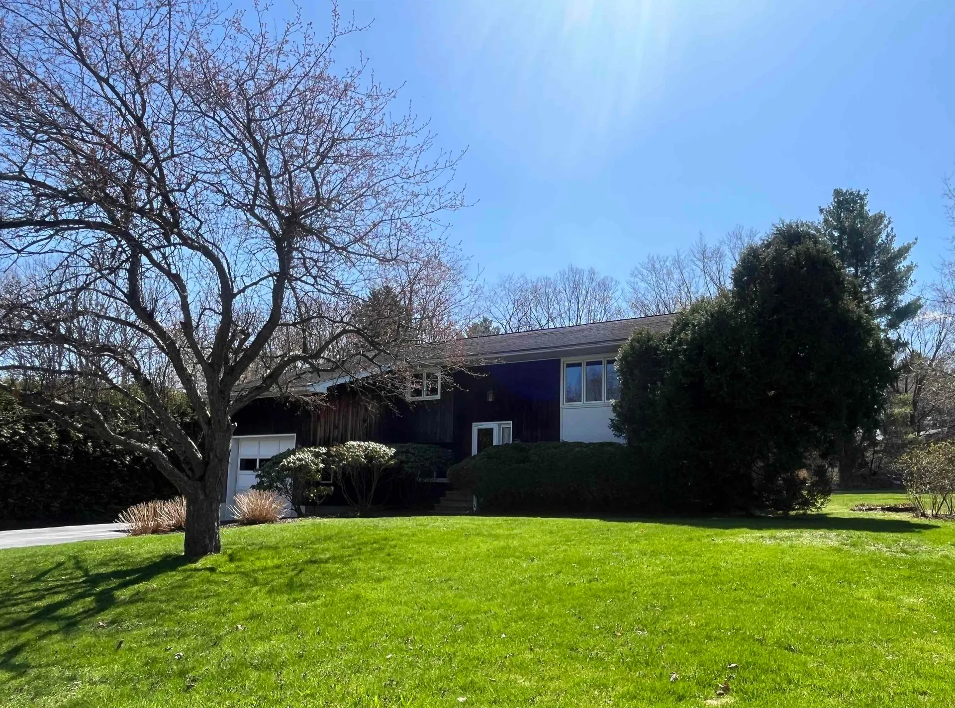 118 Country Club East Drive South Burlington VT 05403